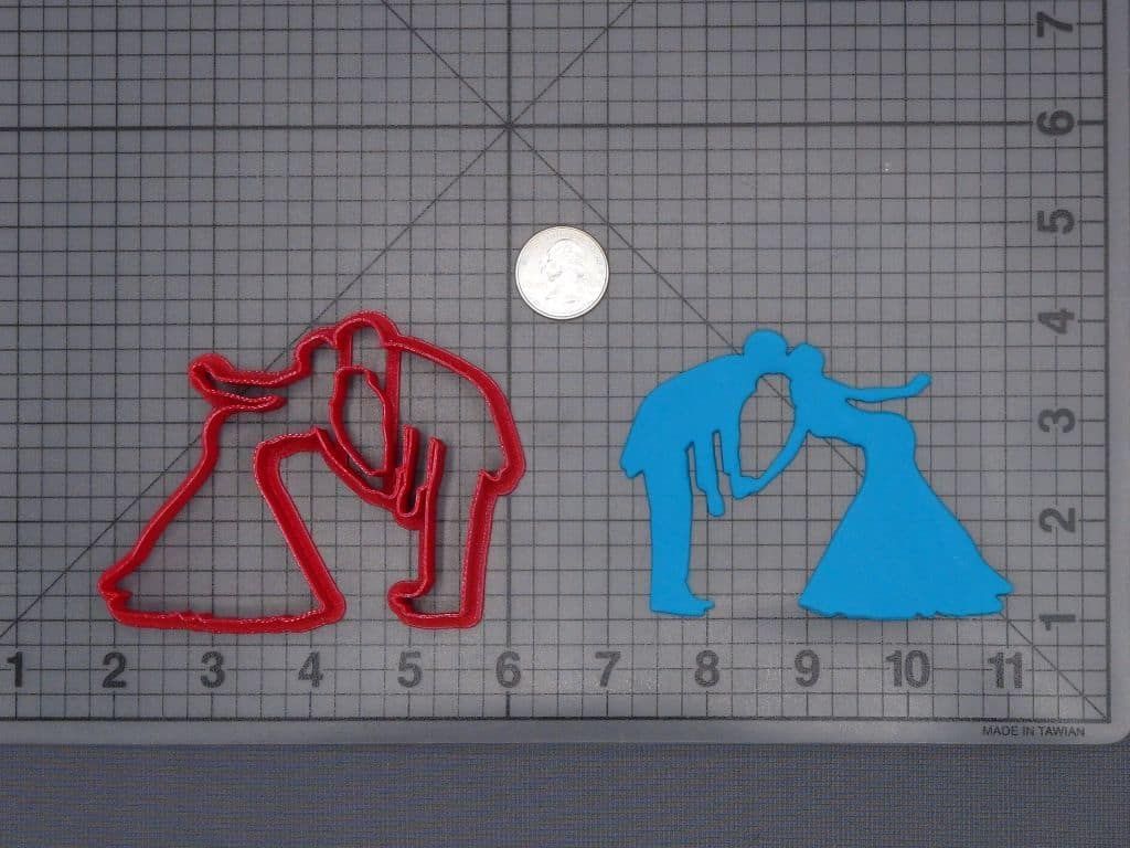 Wedding Couple Kissing 266-H030 Cookie Cutter