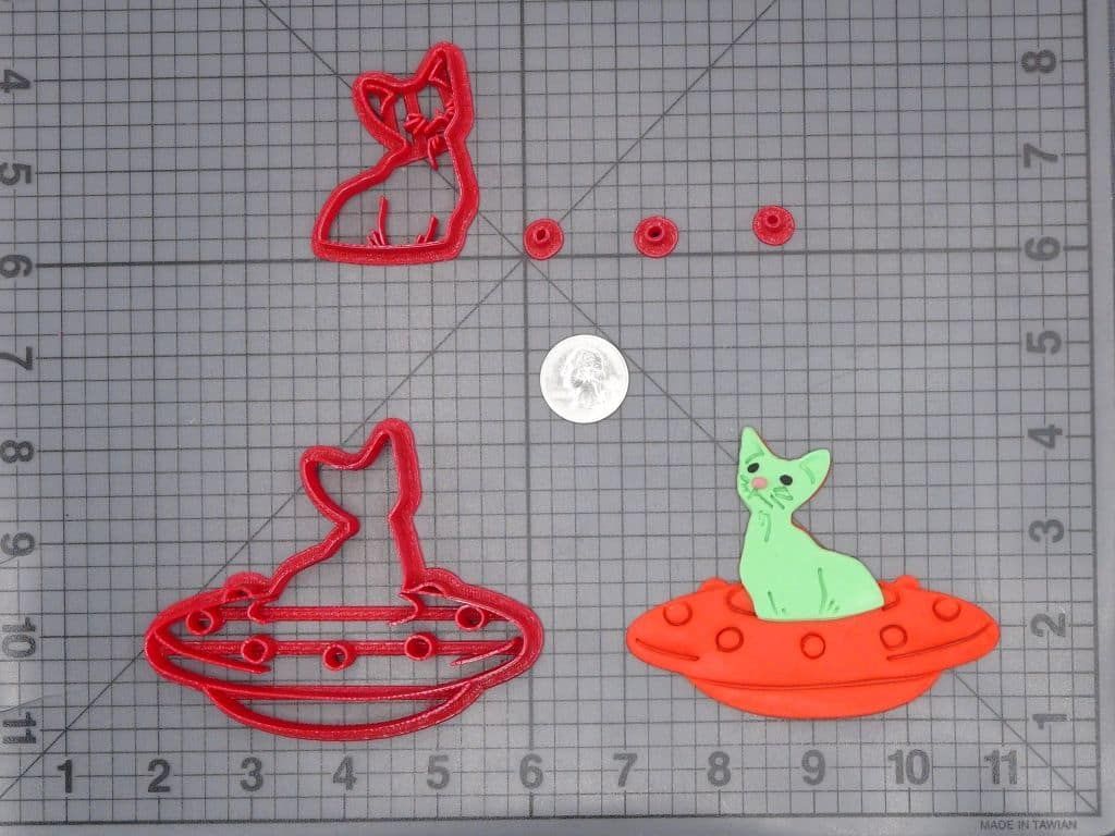 Cat in Space Ship 266-H992 Cookie Cutter Set
