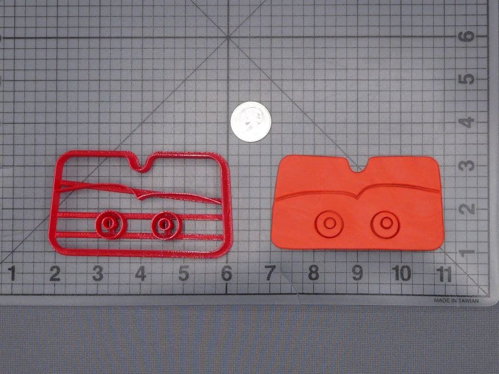 Cars - Lightning McQueen Eyes 266-J115 Cookie Cutter