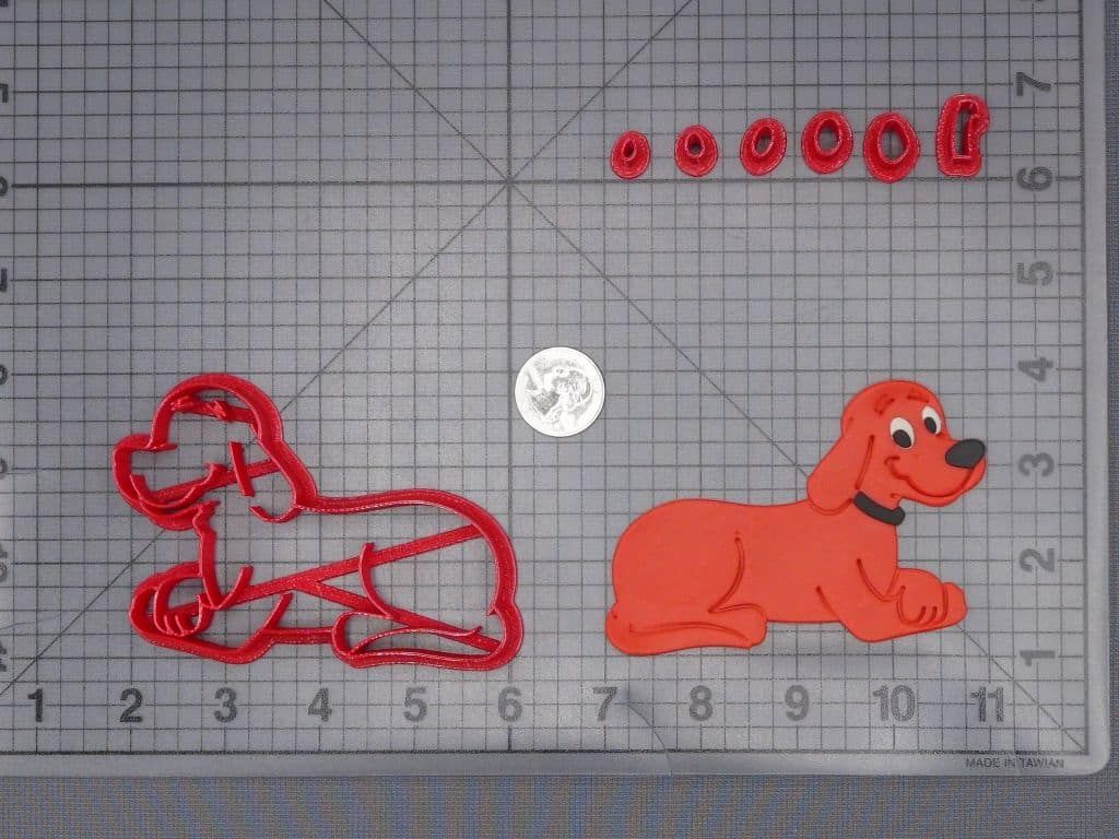 Clifford the Big Red Dog - Clifford Laying Down 266-J226 Cookie Cutter Set