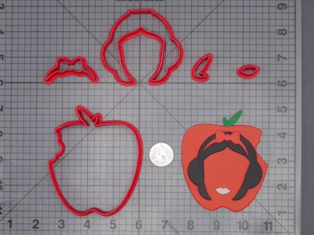 Snow White and the Seven Dwarfs - Apple Snow White Cameo 266-J557 Cookie Cutter Set