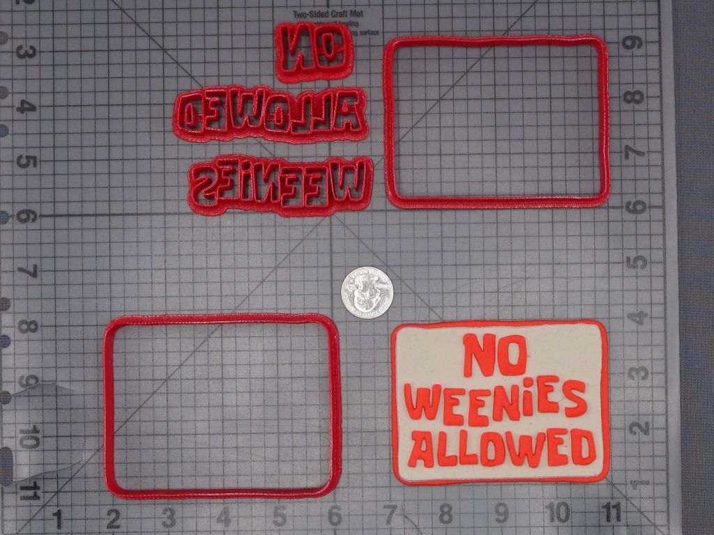 Spongebob Squarepants - No Weenies Allowed Sign 266-K571 Cookie Cutter Set