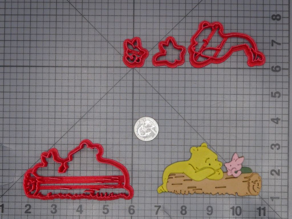 Winnie the Pooh - Piglet and Pooh on Log 266-K452 Cookie Cutter Set