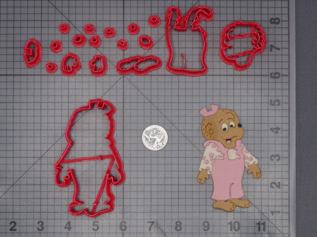 Berenstain Bear - Sister Body 266-K639 Cookie Cutter Set