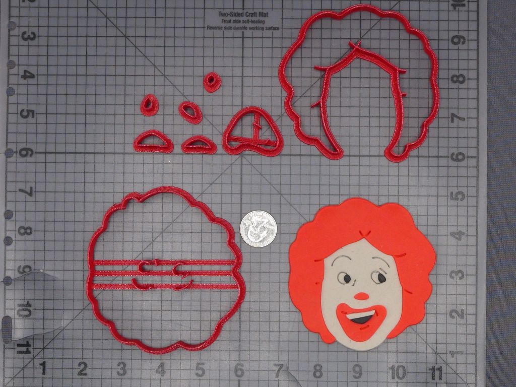 McDonalds - Ronald Head 266-K578 Cookie Cutter Set