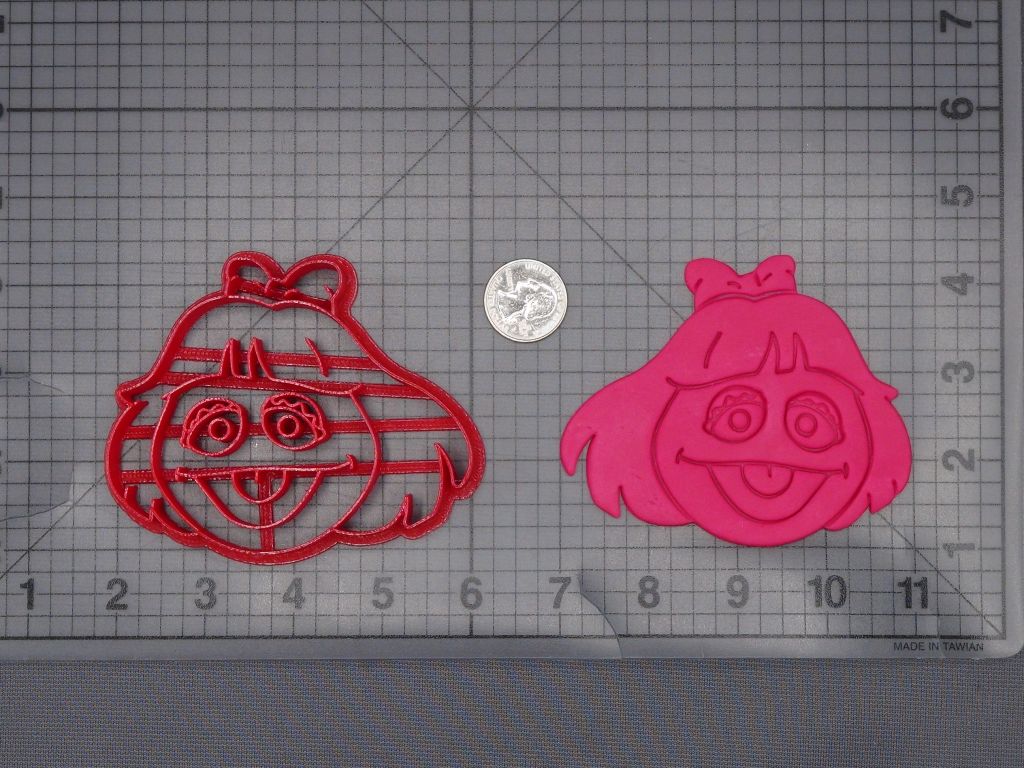 Sesame Street - Prairie Dawn Head 266-K761 Cookie Cutter