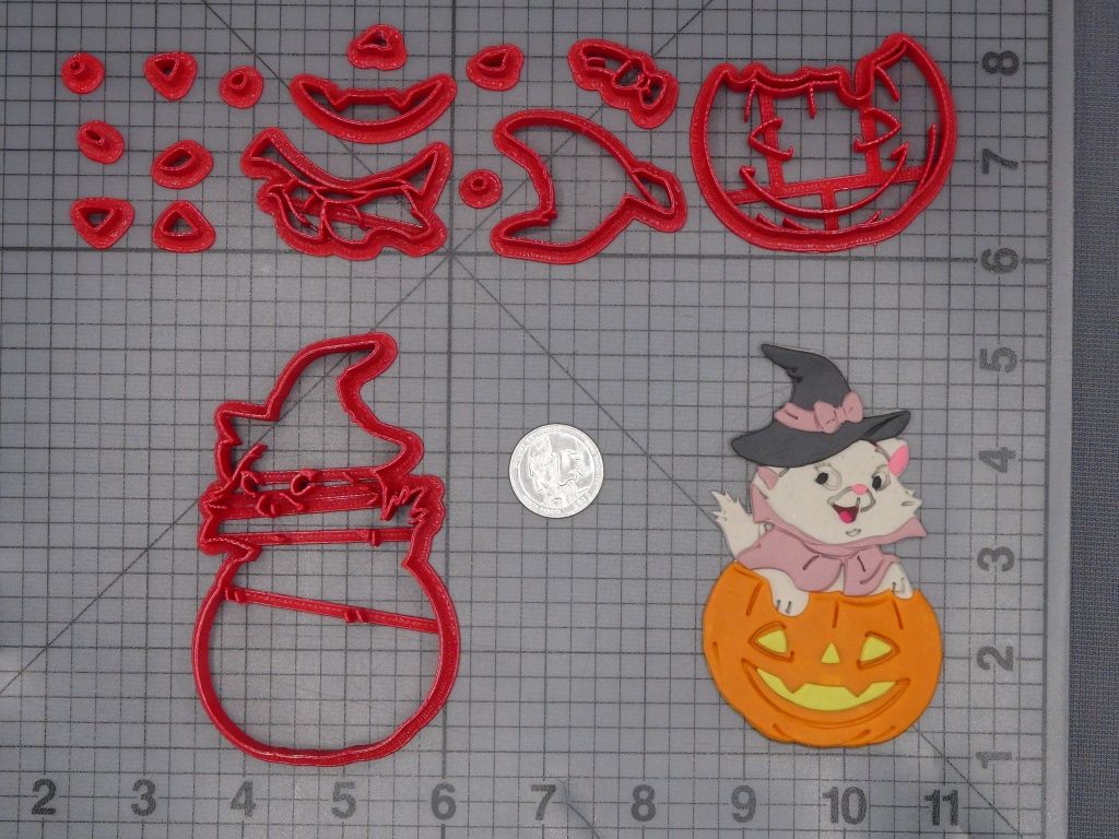 Halloween - Aristocats - Marie Witch in Jack O Lantern 266-L015 Cookie Cutter Set