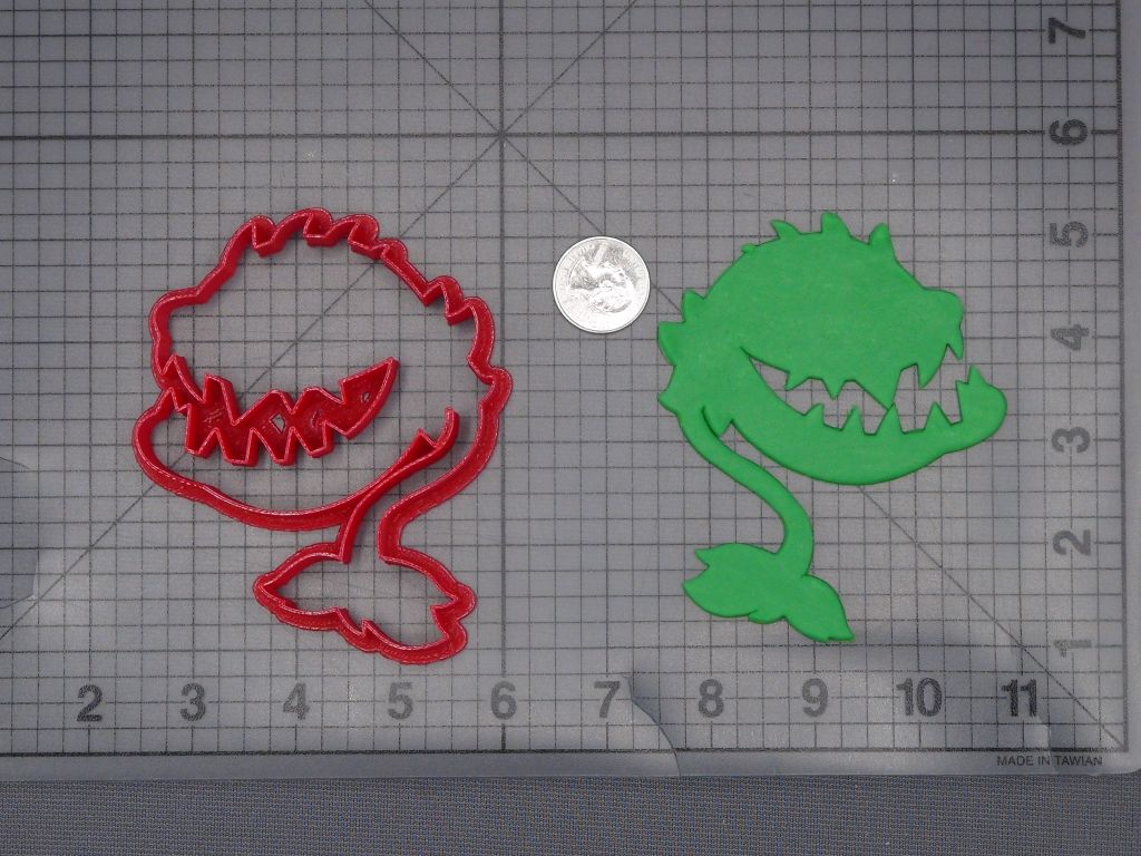 Plants Vs Zombie - PVZ - Chomper 266-K939 Cookie Cutter Silhouette
