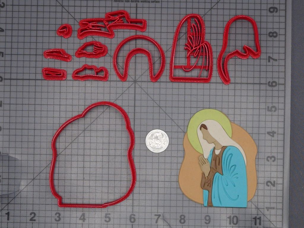 Santa Maria Praying 266-K749 Cookie Cutter Set