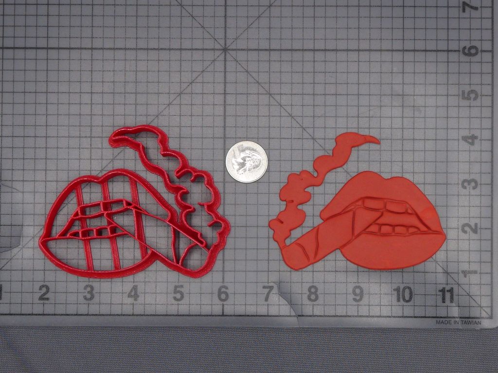 Smoking Lips 266-L328 Cookie Cutter