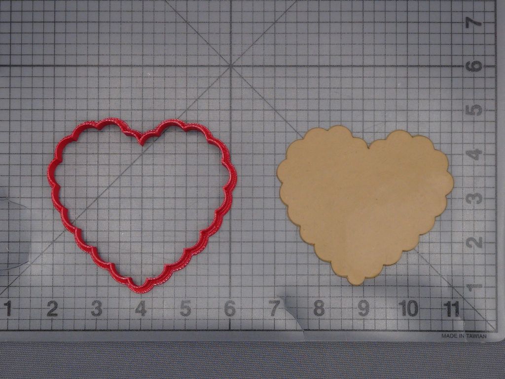 Scallop Heart 266-L376 Cookie Cutter Silhouette