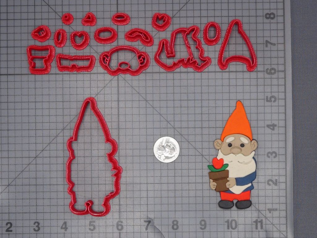 JB_Gnome Holding Plant 266-L844 Cookie Cutter Set